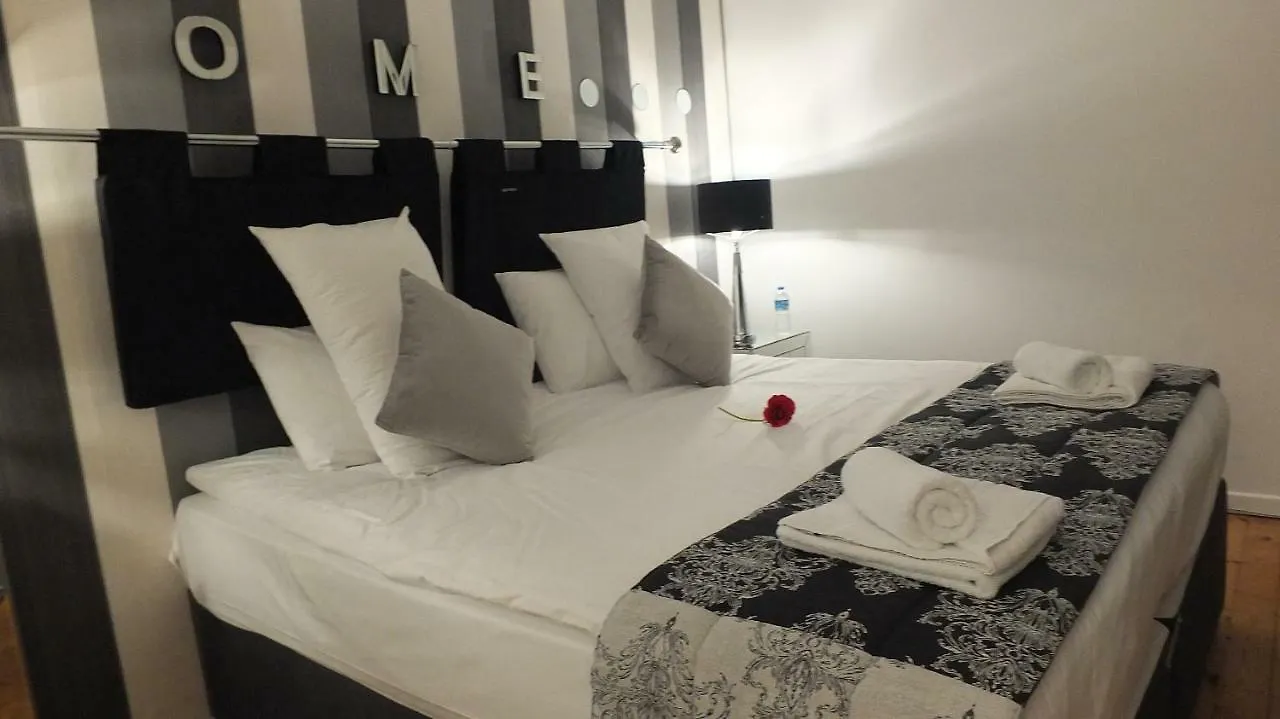 The Natal Rooms - Tas Accommodations 캠브리지 홈스테이
