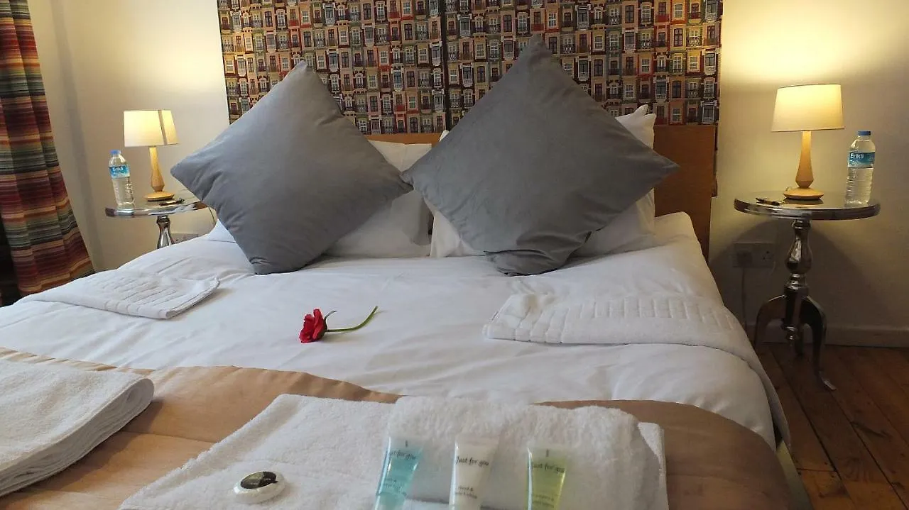 Homestay The Natal Rooms - Tas Accommodations Cambridge