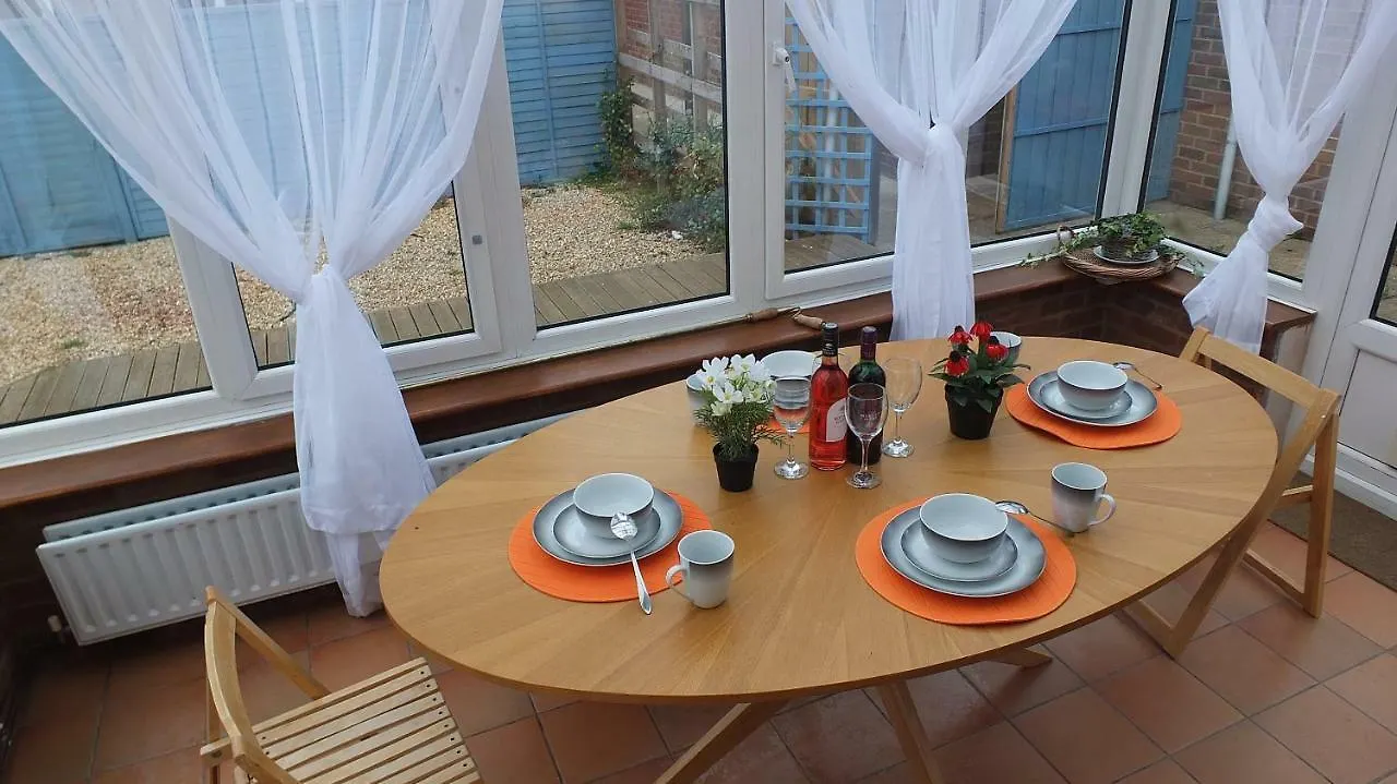 Homestay The Natal Rooms - Tas Accommodations Cambridge