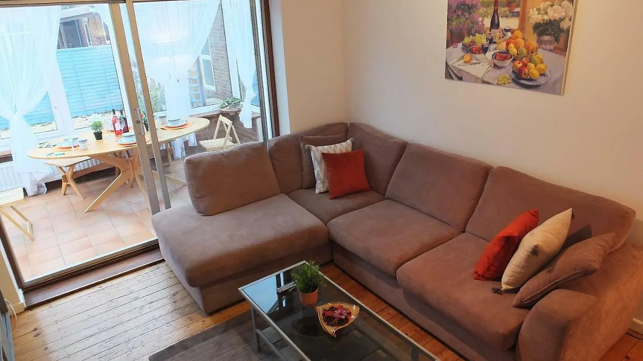 Homestay The Natal Rooms - Tas Accommodations Cambridge